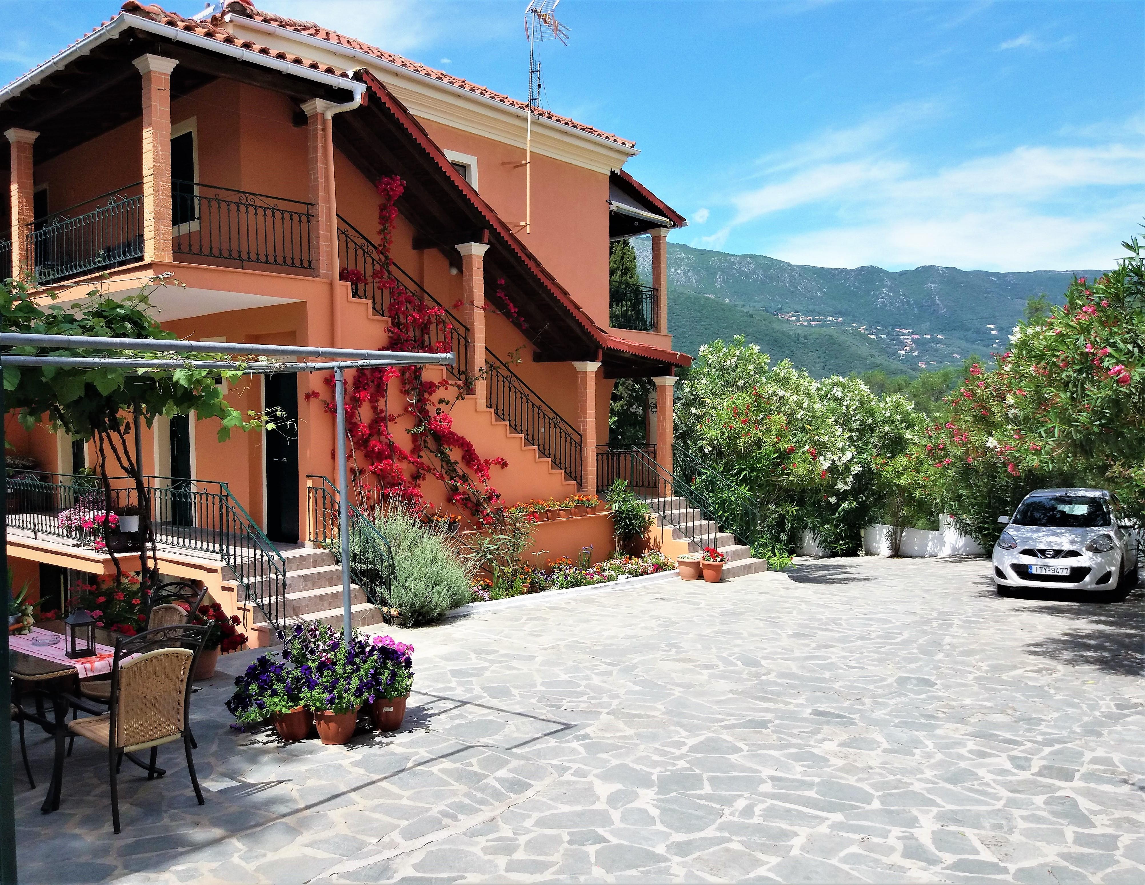 Ziogas Luxury Apartments Dassia  Exterior photo