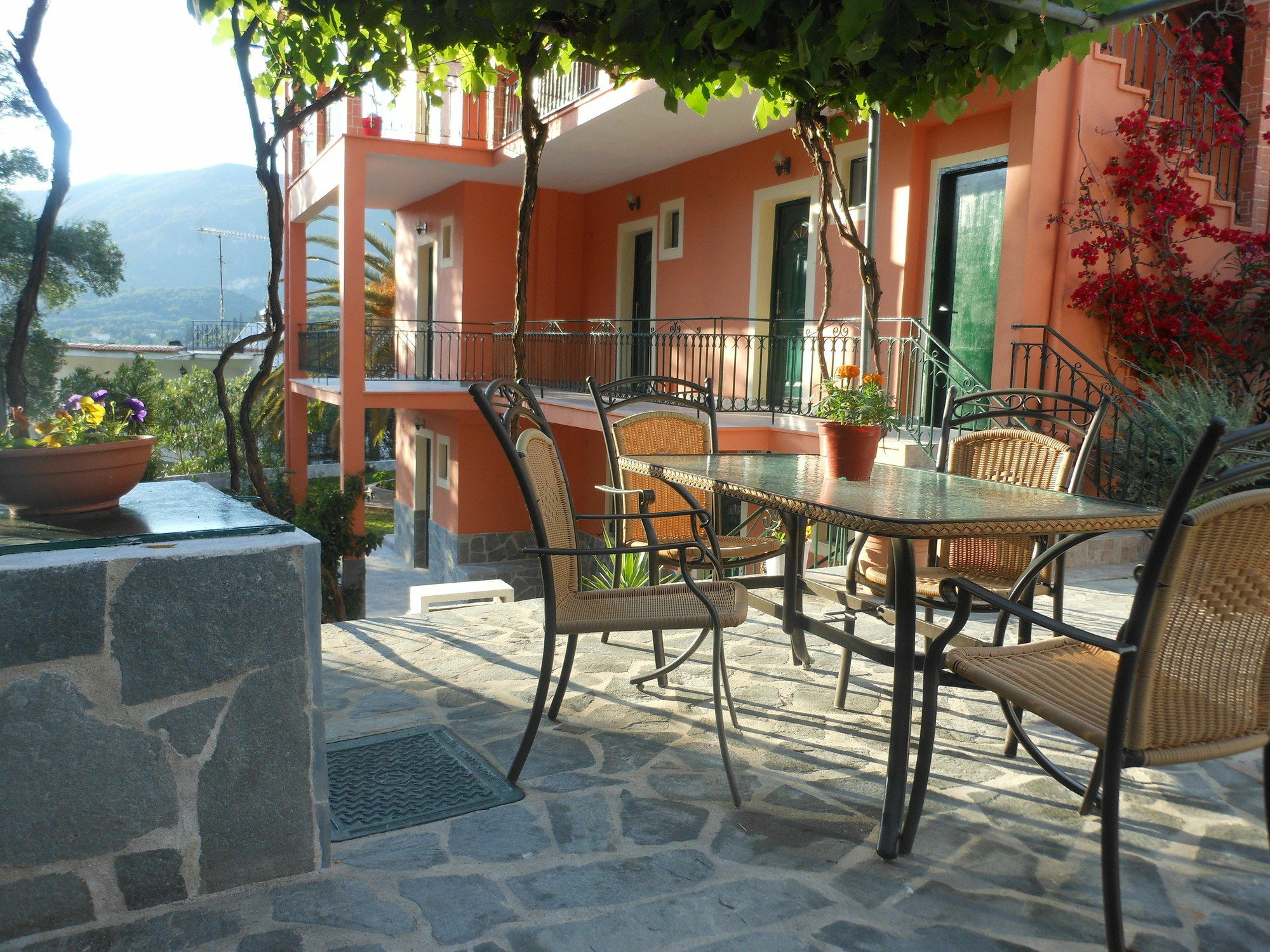 Ziogas Luxury Apartments Dassia  Exterior photo